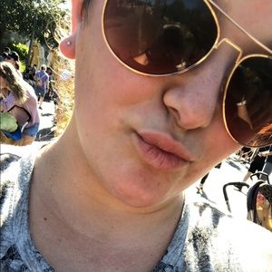 Meet your Posher, Morgan